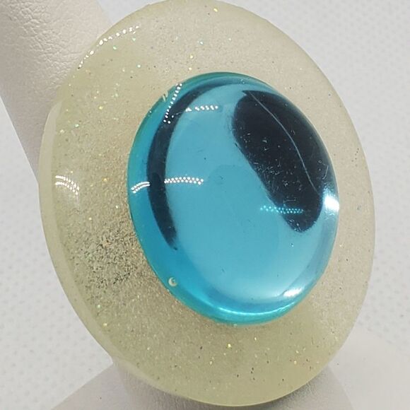 Adjustable White & Blue Sparkly Large Ring - Picture 3 of 6